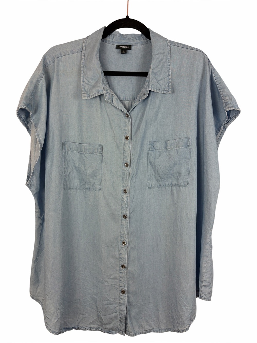 Torrid Women’s Chambray Tencel Button Front Utility Shirt Size 2 (2X)